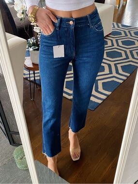 ZARA Dark Wash Ankle Length High Rise Jeans! 👖